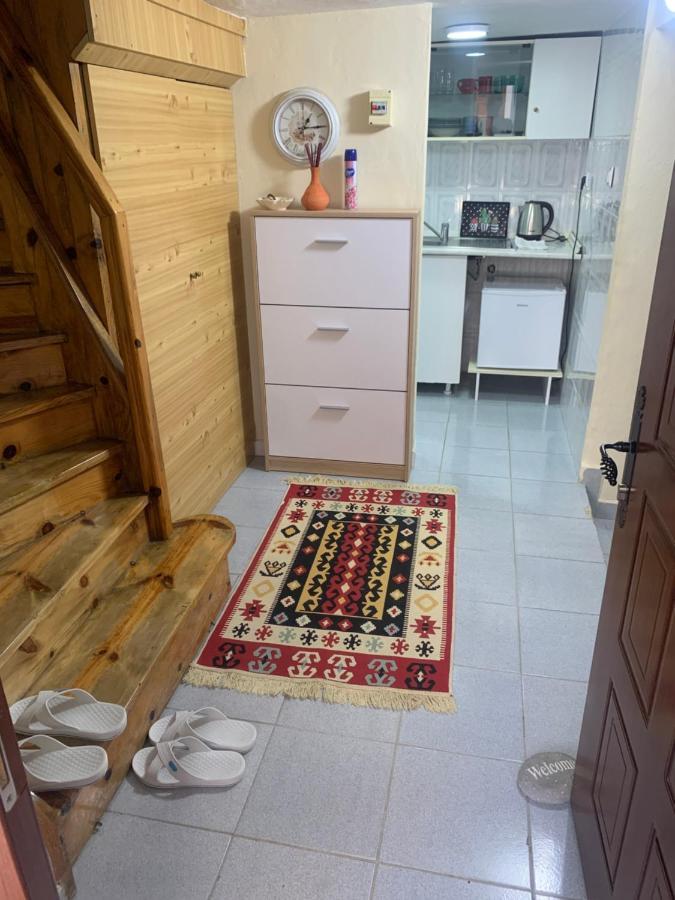 Tradicional Bazaar Home Korce Extérieur photo